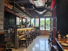 -8PINTS八品脱·日料·烧鸟·精酿小酒馆(莘庄店)