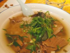 熟牛肉越南河粉-阮氏娘·越南料理(双子塔店)
