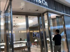 -Tiffany & Co.蒂芙尼
(广州太古汇店)