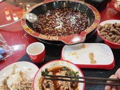 -烧哥美蛙肥肠鱼火锅·十五年社区店
