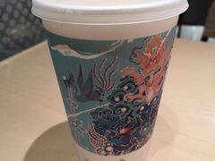 白桃乌龙鲜奶茶-本宫的茶(正佳广场店)