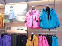 -王府井奥莱临潼小镇(临潼店)