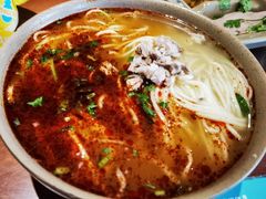 猪肘汤面-亮亮面馆(经六路店)