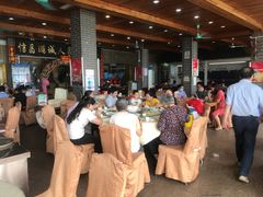 大堂-鹏城人家海鲜酒家·23年老字号(较场尾店)