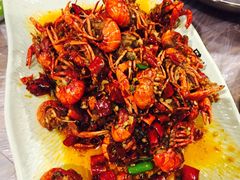 -巴厘龙虾·榜首油焖大虾(音乐学院·沿江酒馆店)