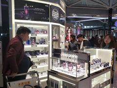 -日上免税店(三径路t3店)