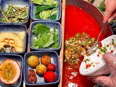 -楠小云·云南鲜菌·鲜牛自助火锅(九眼桥店)