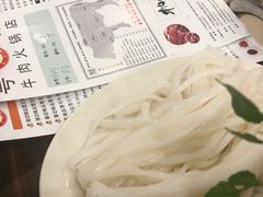 -粤潮牛肉火锅店(江南大道店)