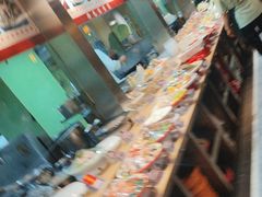 -六合居·明厨亮灶餐厅(成双大道店)