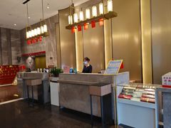 -华海酒店(茂名高铁站店)