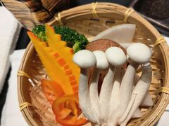 -山川小町·极番烧肉(新地假日广场店)