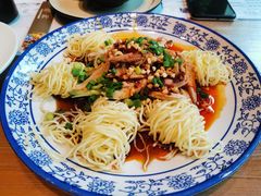 -临界音乐酒馆·小龙虾·江湖菜(华熙LIVE·鱼洞店)