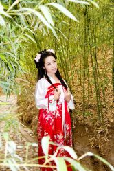 点击看大图 襦裙-九月鹰飞汉服摄影工作室