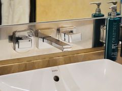 -广州天河希尔顿酒店