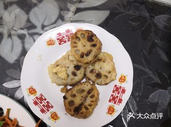 现在做胡辣汤也特别简单，可以去超市买现成的胡辣汤包