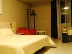 大床房蛮好的-锦江之星(合肥庐江路三孝口地铁站店)