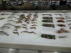 -沃尔玛(前山店)