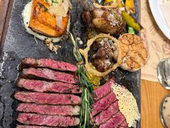 -Mark&Mars Restaurant