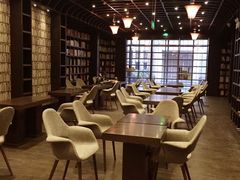 钟书阁-钟书阁(松江泰晤士小镇店)