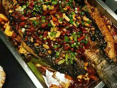 -鸣记脆皮烤鱼·海鲜烤鱼(三八广场店)