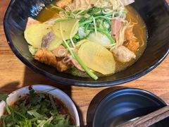 -万记麻辣烫国展总店