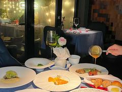 -弦月窗LUNETTE BY AMANDA(复兴路店)