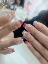 -尤米一站式美甲美睫