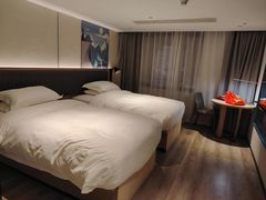 -宜尚酒店(广州上下九永庆坊长寿路地铁站店)