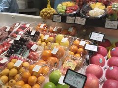 -每日新鲜水果吧(芮欧百货店)