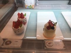 -花花卷卷·鲜食蛋糕(静安久光百货店)