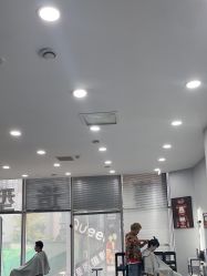 -藤野造型烫染·漂发