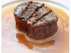 巴黎餐厅特色黑胡椒澳洲和牛牛脊排-AZUR聚(香格里拉饭店)