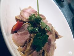 -侬佳蒸菜馆(听潮店)