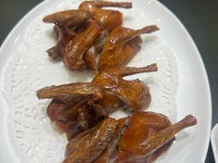 金牌烤乳鸽-一品粤珍轩(吴中路店)