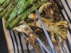 -许哥东北烧烤·铁丳烤串·宫后夹肉(繁花中心店)