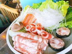 -三人行骨头王火锅(长寿店)