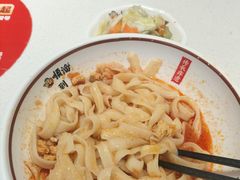 -顺溜·手工刀削面·黑金店(铜锣湾店)