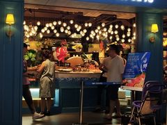 门面-领鲜活海鲜榴莲自助火锅(东门店)