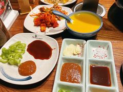 -明洞阿姨·韩式酱蟹烤肉·创意料理(三元桥店)