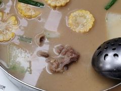 -肥仔文澳门猪骨煲(南京西路店)