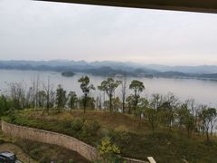 -千岛湖忆湖度假酒店(中心湖景区店)