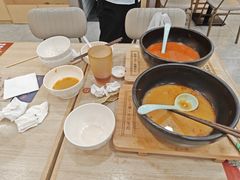 -花馬肆.云南过桥米线(汉神购物广场现场熬汤店)
