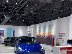 -TESLA 特斯拉(北京颐堤港体验店)