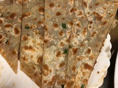 -溢心园香河肉饼总店