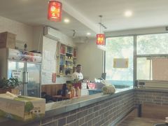 -黄记百味自助骨头王(红旗大街店)