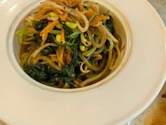 -汗腾格里·风味餐厅(新疆驻京办店)
