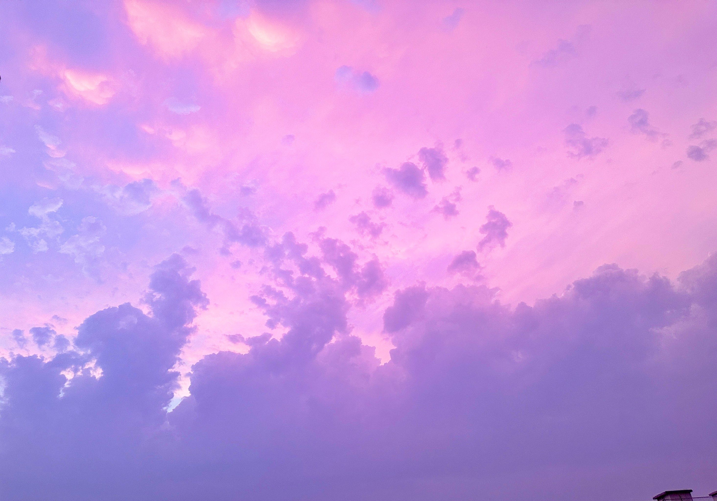 晚霞染红了天空