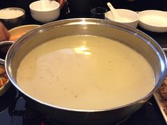 -英子补身汤(海兰路店)