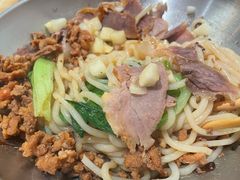 -溪岸路花鸟市场