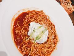 意大利经典半熟蛋肉酱面-造精酿餐厅